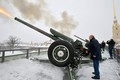 Tổng thống Putin bất ngờ tiết lộ từng là trung úy pháo binh