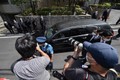 Xe tang chở thi thể cựu Thủ tướng Abe về tới Tokyo