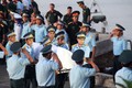 Khen thưởng ngư dân tìm thấy thi thể phi công Trần Quang Khải