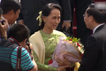 Video: Chuyên cơ chở bà Aung San Suu Kyi đến Đà Nẵng dự đối thoại APEC