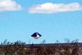 Hình ảnh rõ nét của UFO gần một căn cứ quân sự