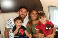Đột nhập siêu máy bay của Lionel Messi