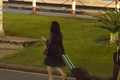 Video : Hành khách đi bộ 20 phút để đón xe ở sân bay Tân Sơn Nhất