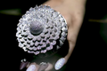 Chiếc nhẫn xa hoa nhất thế giới, với gần 13.000 viên kim cương
