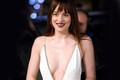 Mỹ nhân Dakota Johnson "50 sắc thái" sexy khó rời mắt