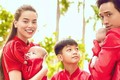 Hồ Ngọc Hà - Kim Lý cùng 3 con diện áo dài đỏ đón Tết
