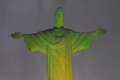 Video: Brazil đổi màu đèn, thay hình ảnh để tiễn biệt vua bóng đá Pele
