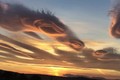 Video: Khoảnh khắc cực hiếm mây dạng thấu kính xuất hiện trên bầu trời