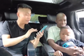 Bố con Lôi Con được Quang Linh Vlogs tặng món quà đặc biệt