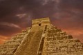 Sinh vật bí ẩn xuất hiện dưới kim tự tháp Maya 