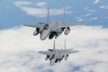 Triều Tiên dựng mô hình F-15K của Hàn Quốc để… tập ném bom?