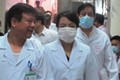Bộ trưởng Y tế kiểm tra phòng dịch ở Tân Sơn Nhất