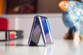 Galaxy Z Flip 3 “sang chảnh” hơn với màn hình lớn, viền mỏng 