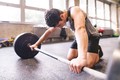 Rách cơ bụng vì tập gym, những nguy cơ nào cần chú ý khi tập?