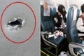 Máy bay bị trúng đạn khi hạ cánh khiến hành khách bị thương