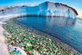 Ấn tượng vẻ đẹp kỳ ảo ở bãi biển thủy tinh của Nga