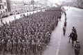 Ảnh hiếm đội quân thất bại của Hitler đi diễu phố ở Moscow 1944