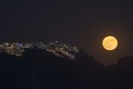 Ngắm siêu trăng và mưa sao băng bùng nổ trong đêm Rằm tháng 7 