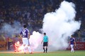 CĐV Nam Định bắn pháo sáng trúng fan nữ, Hà Nội FC bị phạt 85 triệu
