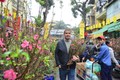 Chợ hoa Tết tập nập “kẻ bán, người mua” đến ngày cuối cùng năm Âm lịch
