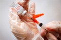 Nhật khẩn cấp dừng sử dụng 1,6 triệu liều vaccine Moderna vì chất lạ