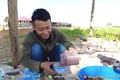 Quang Linh Vlogs mời bún đậu mắm tôm, người dân Angola né thẳng