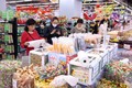 Chợ truyền thống vắng khách, siêu thị đông đúc sức mua tăng