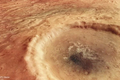 Nóng: Tàu Trái đất phát hiện con “mắt quỷ” đáng sợ trên sao Hỏa