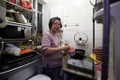 Cuộc sống cay đắng của dân nghèo trong lòng Hong Kong