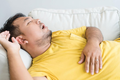 Dùng gối cao khi ngủ ảnh hưởng đến sức khỏe thế nào?  