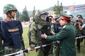 Mục kích đặc công Việt Nam diễn tập, thử vũ khí