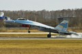 Cận cảnh chiến đấu cơ Su-35 Trung Quốc mới đưa vào biển Đông