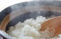 Nấu cơm đừng chỉ cho mỗi nước, nhớ thêm 2 thứ này, không cần nồi xịn, cơm vẫn dẻo thơm khó tin!