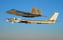 Mỹ điều F-22 đánh chặn oanh tạc cơ Nga