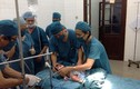 Y đức và nhóm bác sĩ quyết cứu bé sơ sinh