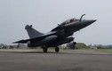 Không quân Ấn Độ nhận tiêm kích Rafale: Khoảnh khắc hạ cánh lịch sử 