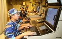 Trung tâm tác chiến tàu hộ vệ 016 Quang Trung: Hiện đại đến từng chi tiết