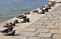 Chuyện kể nhói lòng về những đôi giày bên bờ sông Danube