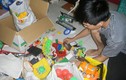Chất cực độc cho trẻ  từ “rác” đồ chơi