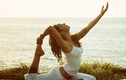 Tại sao cơ thể tỏa mùi hương khi tập yoga?