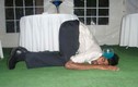 Những động tác yoga “khó đỡ” khi say xỉn