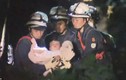 Khoảnh khắc cứu bé sơ sinh trong trận động đất ở Nhật Bản
