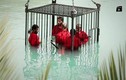 IS hành quyết dã man 25 tù nhân bằng cách nhúng axit