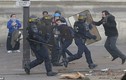 Đụng độ dữ dội giữa cảnh sát và người biểu tình ở Pháp