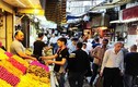 Cảnh mua sắm ở Damascus cho tháng ăn chay Ramadan