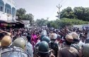 Biểu tình dữ dội ở Ấn Độ, hàng trăm người thương vong