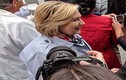 Khoảnh khắc tái xuất “kỳ lạ” của cựu Ngoại trưởng Mỹ Hillary Clinton