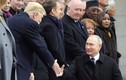 Bất ngờ khoảnh khắc thân thiết của Tổng thống Putin-Trump tại Paris