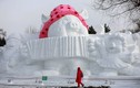 Choáng ngợp những tác phẩm điêu khắc bằng băng tuyết trên thế giới