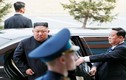 Nhà lãnh Kim Jong-un đưa siêu xe limousine bọc thép về Triều Tiên ra sao?